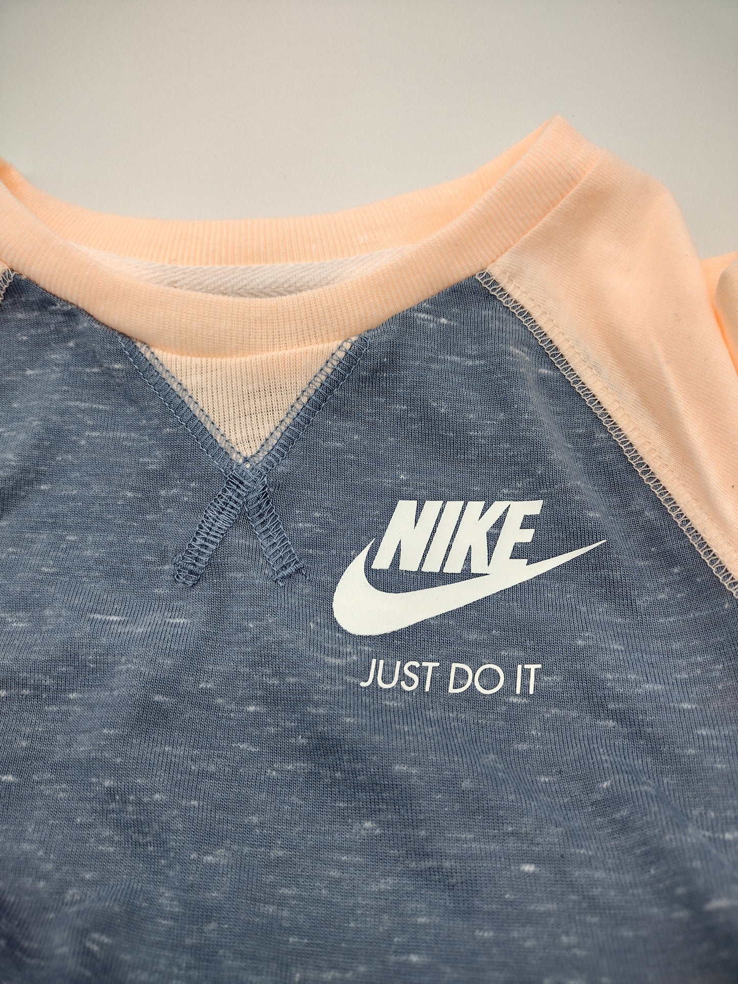 Girls Nike Shirt Size 2Y/3Y NWT